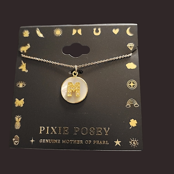 Pixie Posey "M" Intial Necklace - Picture 1 of 2